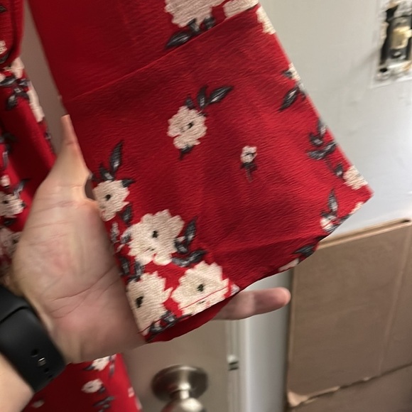 H&M Divided size 2 dress red floral with with elastic waist - Picture 7 of 8